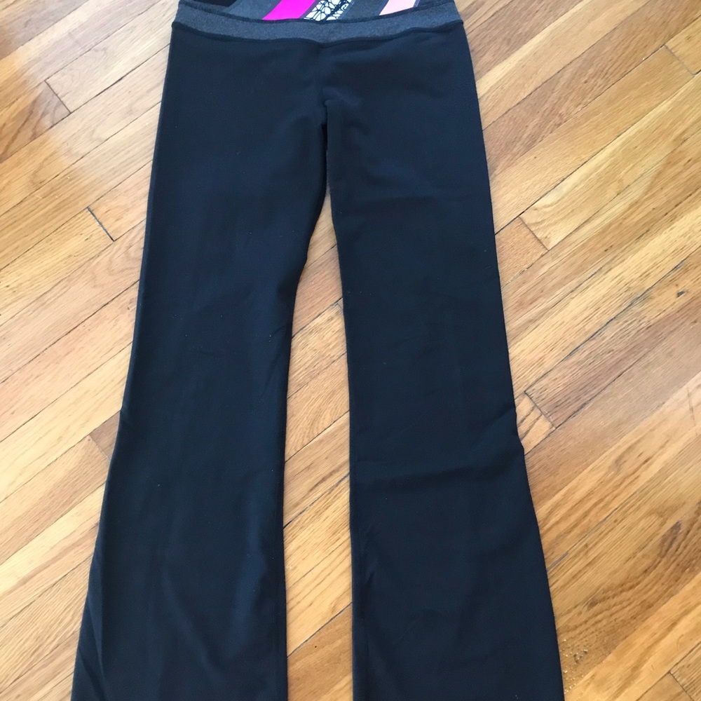 Lululemon Women’s Reversible bootcut pants - Picture 4 of 5